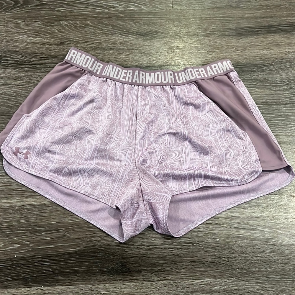Under Amour Shorts w Pockets